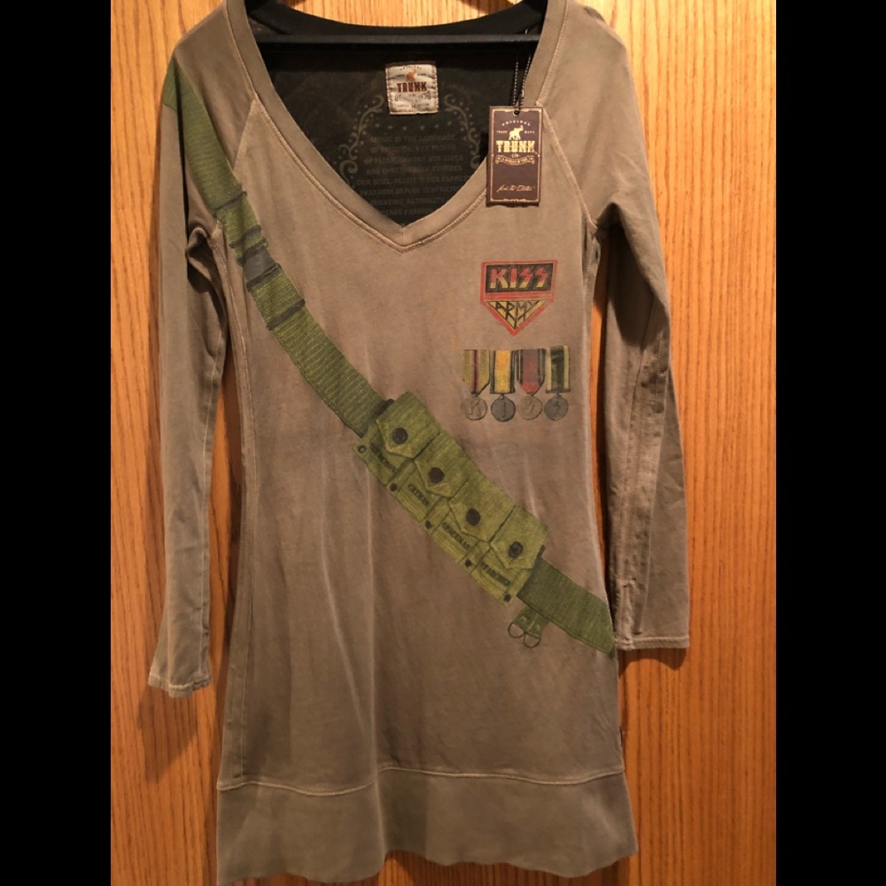 NWT Trunk LTD military graphic tunic